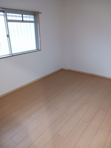 ニューマリッチ川成のその他