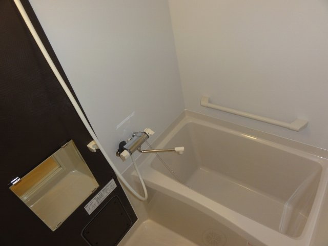 ミランダ吉田の里の浴室|浴室乾燥機付き