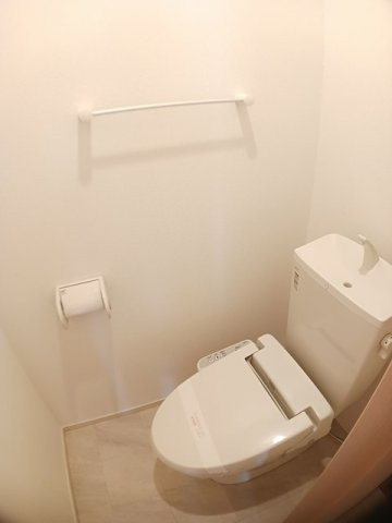 アルバ・グランデ　Ａのトイレ|コンパクトで使いやすいトイレです