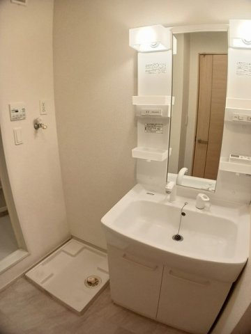 アルバ・グランデ　Ａの洗面所|忙しい朝には欠かせない洗面所です