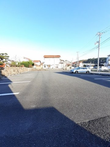 ソレイユⅠの駐車場|駐車場に車を止められます