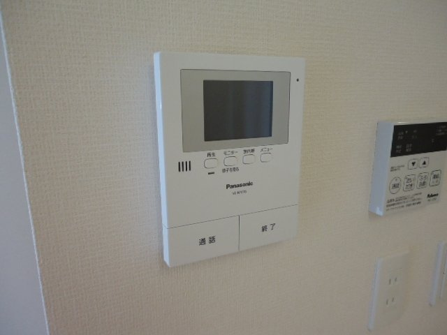 ココットⅡの内装|カメラ付インターホン