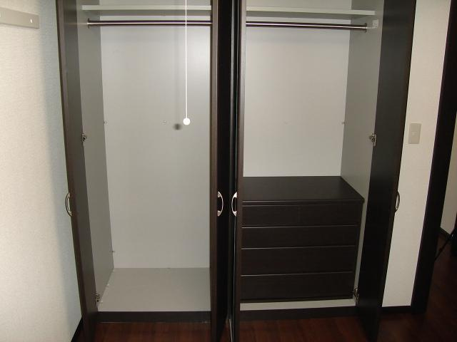 リビエールの収納|クローゼット