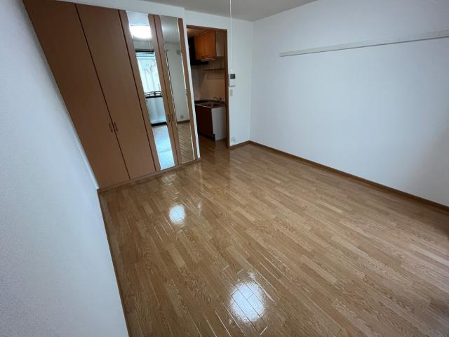 シェルル大町の内装|洋室