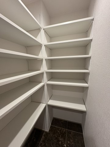 ファーストタワー大津MARYの収納