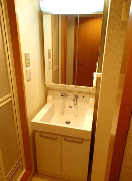 オリジン社が丘の洗面所