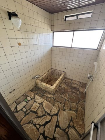 古城町戸建ての浴室
