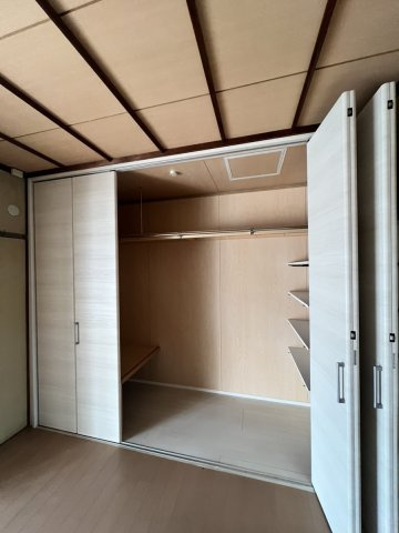 古城町戸建ての収納