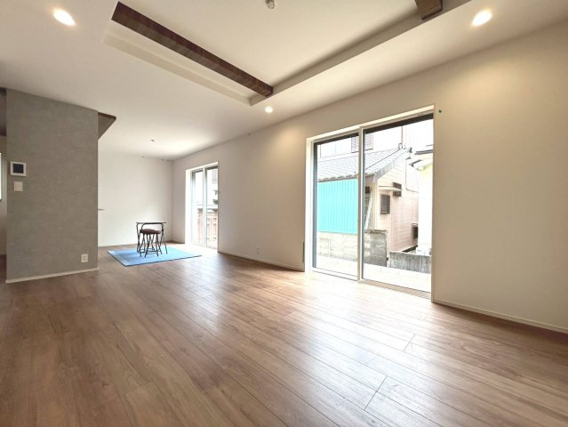 ブルーミングガーデン　一宮市開明村上　全1区画分譲の前面道路含む現地写真|「現地（2026年3月26日）撮影」　
■前面道路　
■ヤマダ不動産　株式会社リライフ