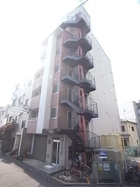 シェトワ大石の外観