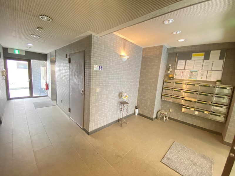 ロジェメント三軒茶屋のロビー