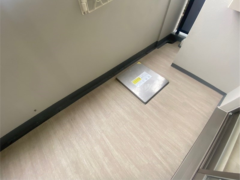 ワールドアイ難波南PORTAのバルコニー|バルコニーからの眺めを楽しみながら食事をしませんか
