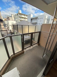 LAFFICE住吉本町のバルコニー