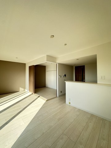 ALUNA箱崎の居間・リビング