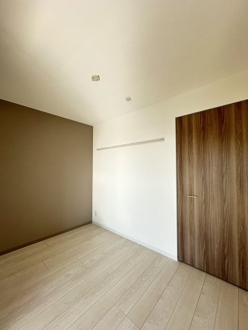 ALUNA箱崎の洋室