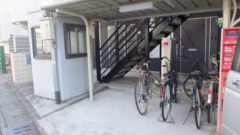 レオネクスト御影中町のエントランス