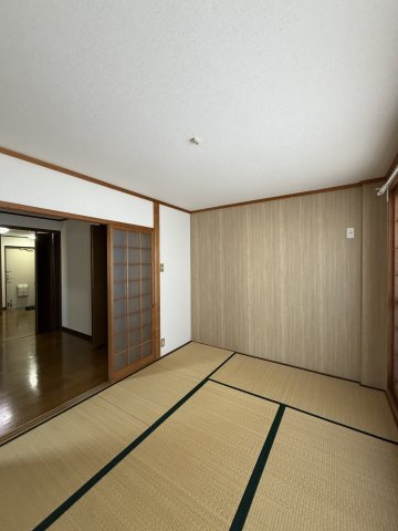 ハイツイースト須磨の和室