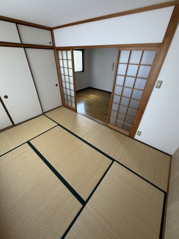 ハイツイースト須磨の和室