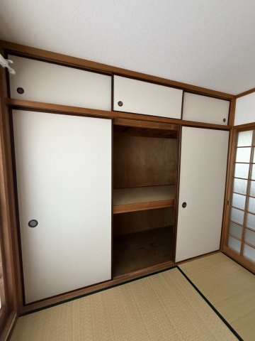 ハイツイースト須磨の和室