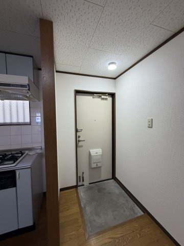 ハイツイースト須磨の玄関