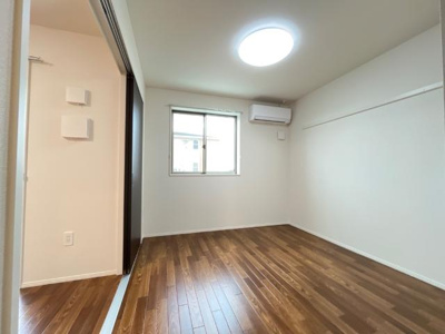 【内装】 | トラセンタ | 洋室