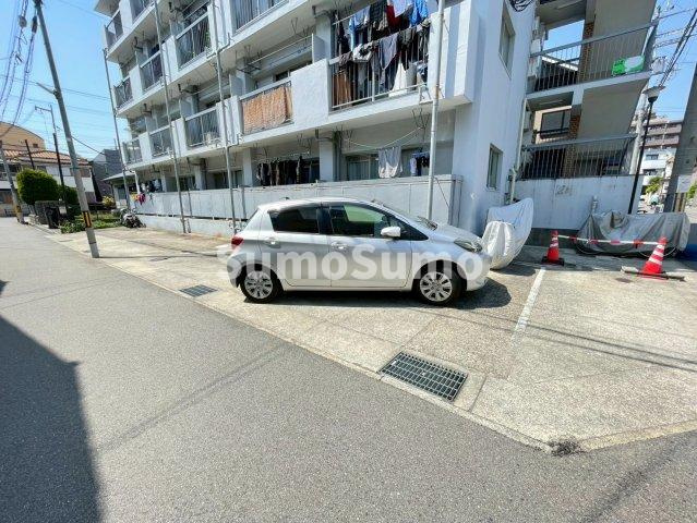 濱田魚崎マンションの駐車場