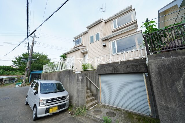 【駐車場】 | 野庭町戸建 | 駐車スペースあります