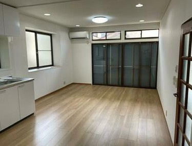 川越市下広谷　中古戸建の居間・リビング