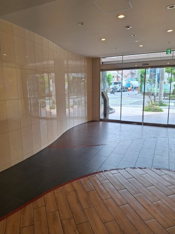 SEST新大阪(セスト シンオオサカ)のロビー