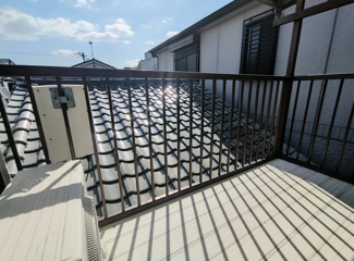 【バルコニー】 | 尼崎市西本町７丁目中古テラスハウス　平屋 | 陽当たり良好なベランダです♪お洗濯物もスッキリ乾きますね！！
