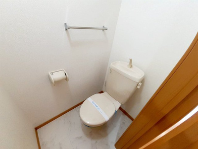 【トイレ】 | ジャン・アヴニールＥ | ゆったりとした空間のトイレです