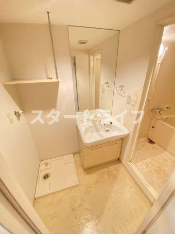 大阪市淀川区木川東４丁目の賃貸マンションの洗面所