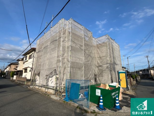 加古川市野口町北野　第13期　新築一戸建ての前面道路含む現地写真|周辺は落ち着いた街並みの住宅地！子育てがしやすい住環境です！まだ未完成ですが、現地でしかわからない事もございます。是非一度ご覧ください。