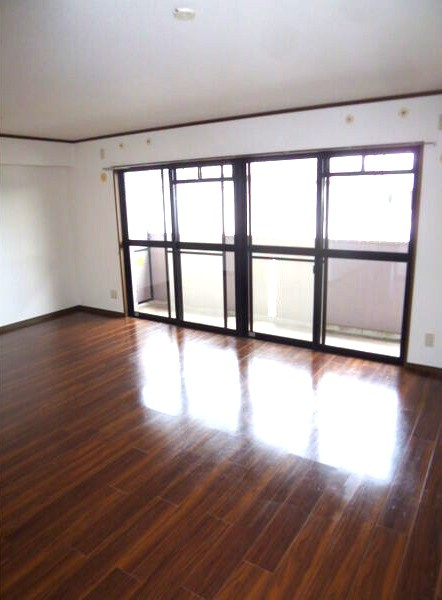 シャルム名東の居間・リビング