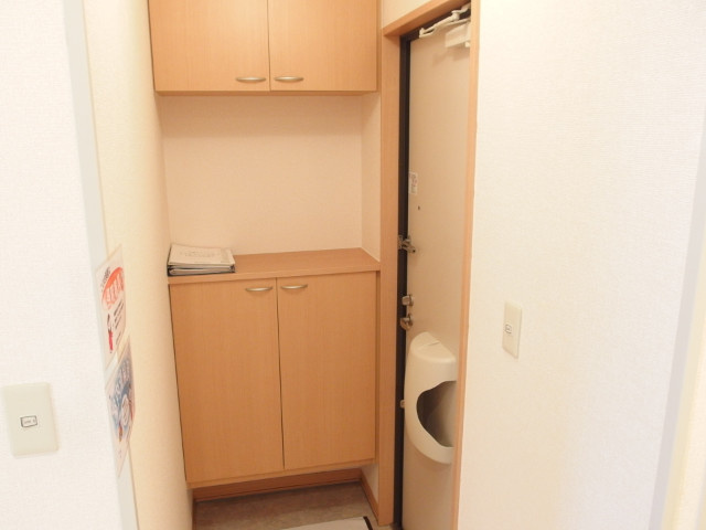 ベルドミール岡の玄関