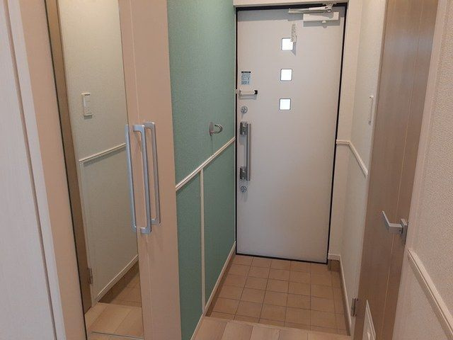 フラーゼの玄関