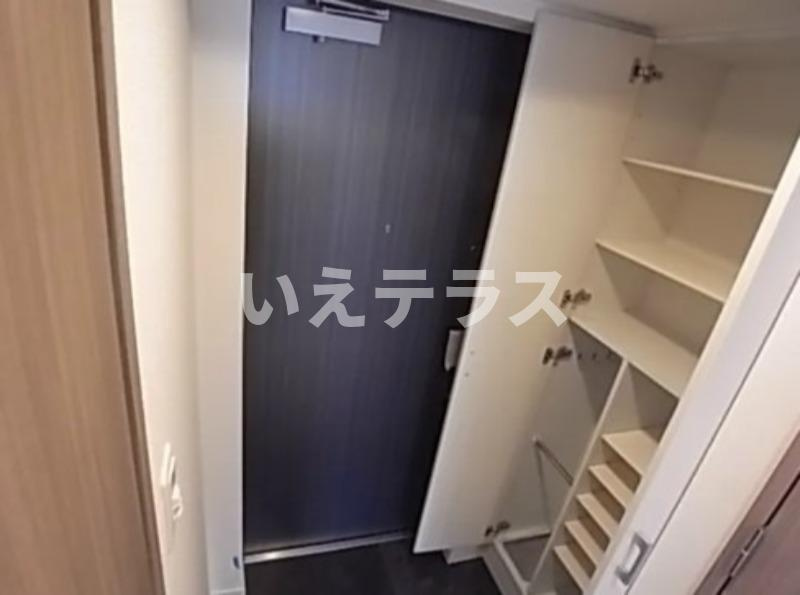 グランカリテ神戸ハーバーランド前の玄関