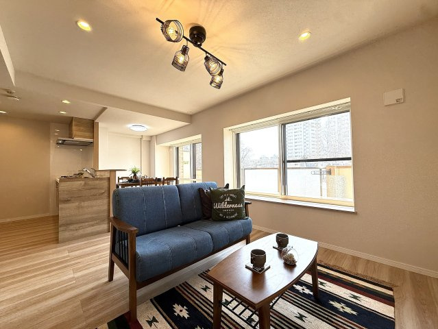 ダイアパレス南郷通第2の居間・リビング