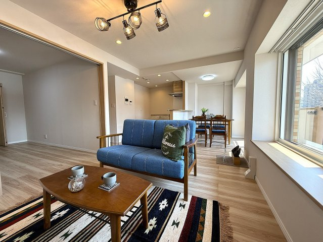 ダイアパレス南郷通第2の居間・リビング