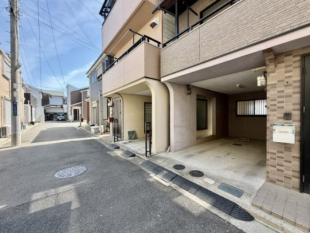 四条畷市砂1丁目の前面道路含む現地写真