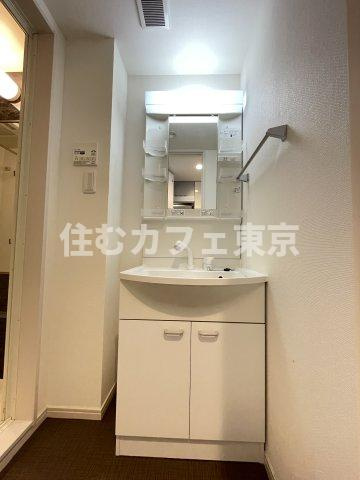 リブリ・ラヴィアンローズ・国立の独立洗面台|収納のある独立洗面台です※別部屋写真