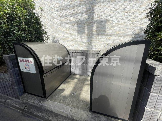 リブリ・ラヴィアンローズ・国立のその他共用部分|敷地内ごみ置き場です