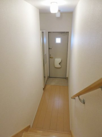 サニー・カーサの玄関