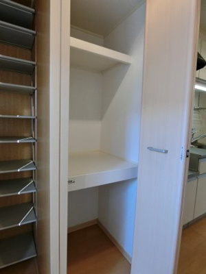 【収納】 | エレガントヴィエⅡ | イメージ106号室の写真