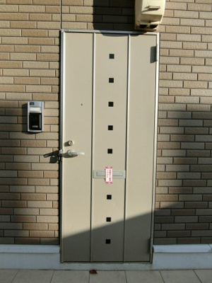 【玄関】 | エレガントヴィエⅡ | イメージ106号室の写真