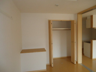 【洋室】 | サンパティオⅡ