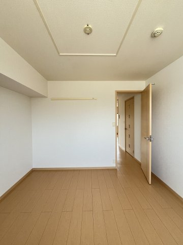 【洋室】 | サンパティオⅡ