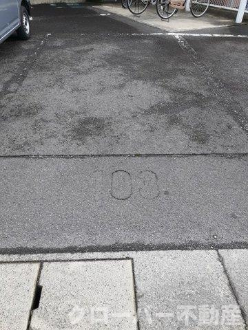 エルディム大喜多の駐車場