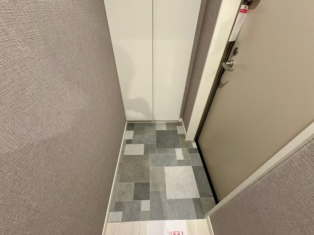 イル・フィオーレ一津屋の玄関