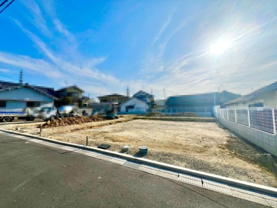 【前面道路含む現地写真】 | 平尾　新築分譲住宅　全３区画 | ゆとりのある洗面室ですよ！朝の身支度もスムーズにできますね！